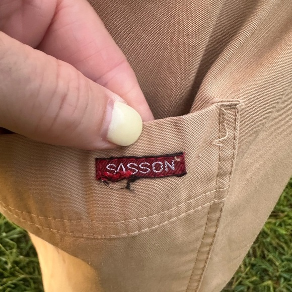 Vintage Sasson khaki dress. Pockets. Buttons. Midi. Paris. New York. Size 12/13 - Picture 5 of 7